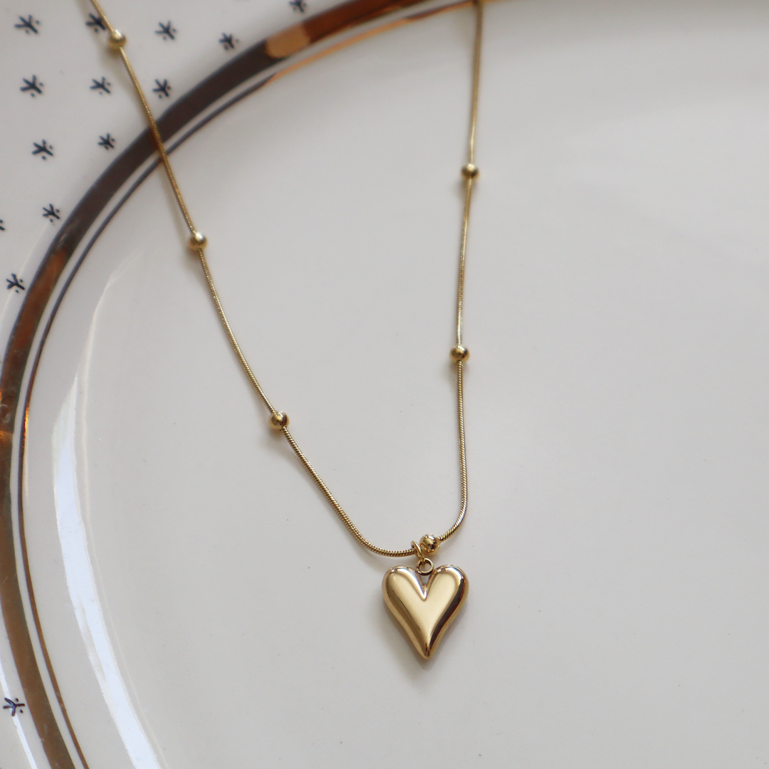 Solid Heart Chain Necklace in 18K Gold Plated Stainless Steel