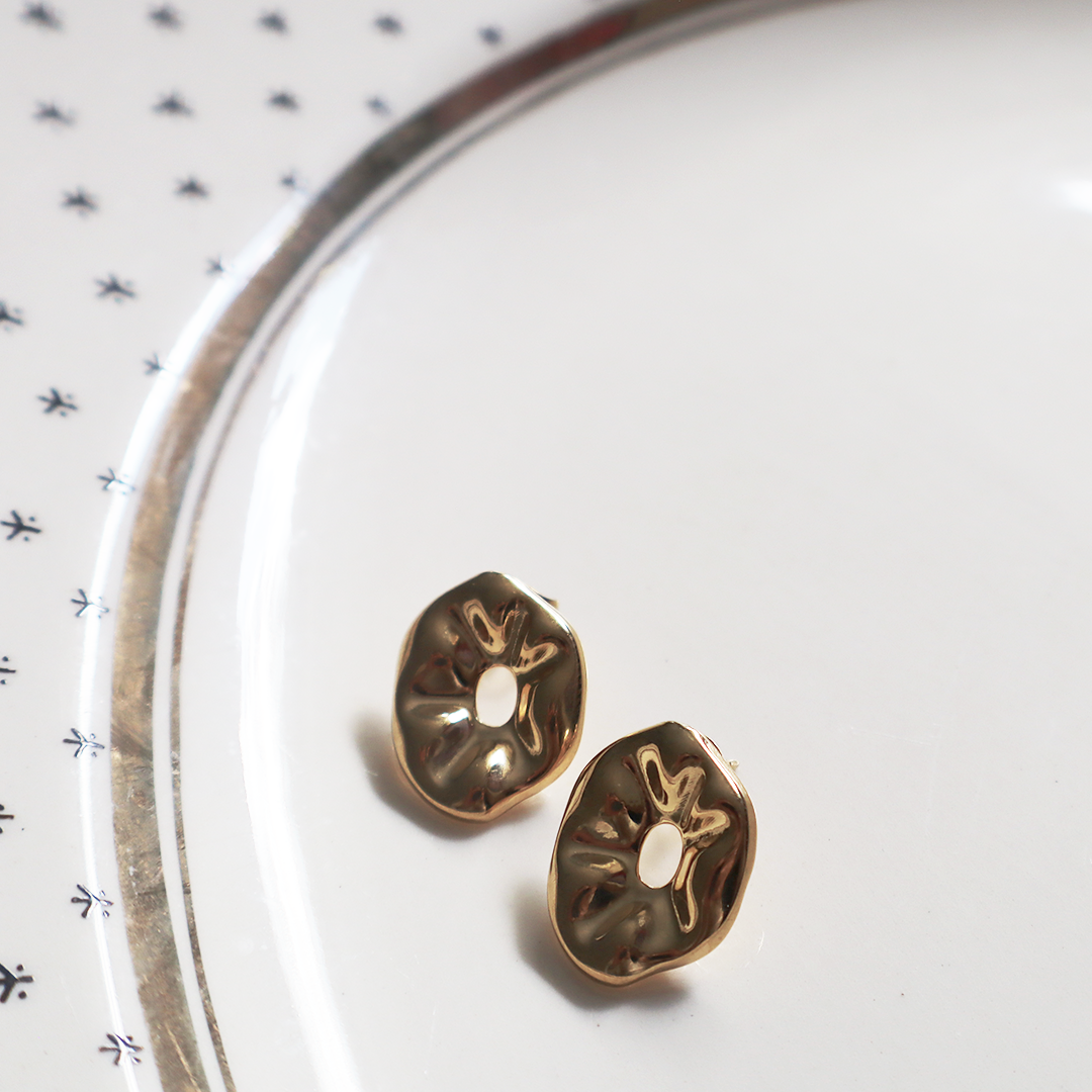 Circle Dented Earrings in 18K Gold Plated Stainless Steel